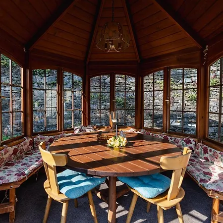 Haus Biggen アッテンドルン