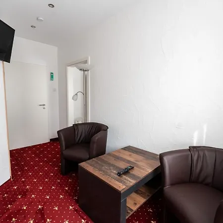 Otel Haus Biggen